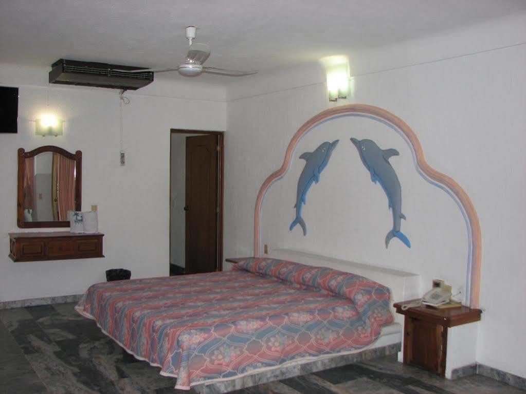 Hotel Y Suites Plaza Manzanillo Dış mekan fotoğraf