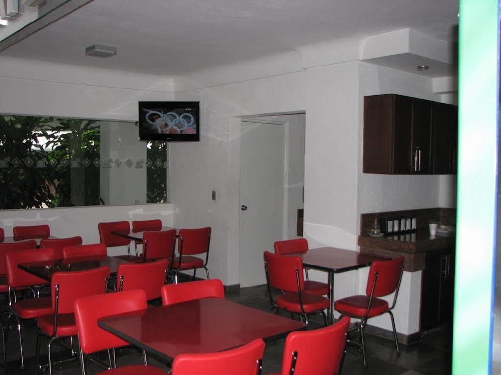 Hotel Y Suites Plaza Manzanillo Dış mekan fotoğraf